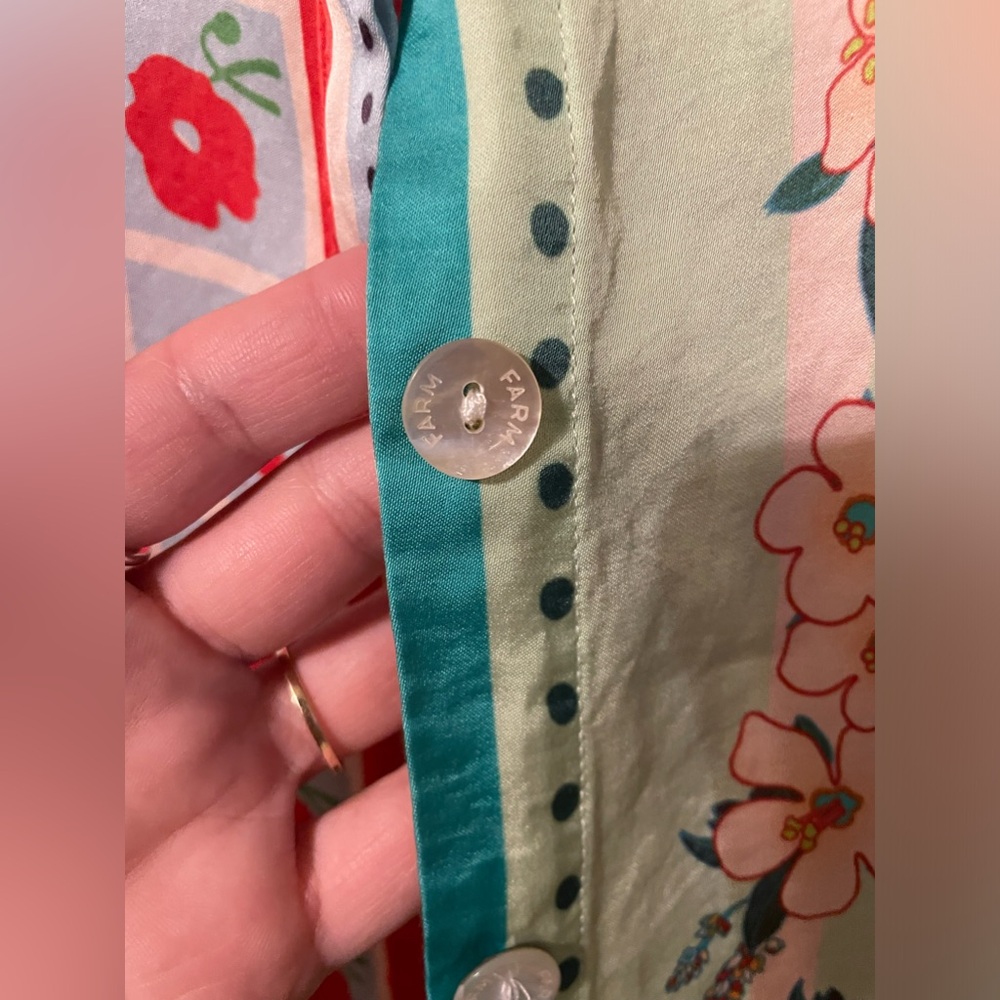FARM Rio Floral Button Down Shirt - Picture 4 of 4